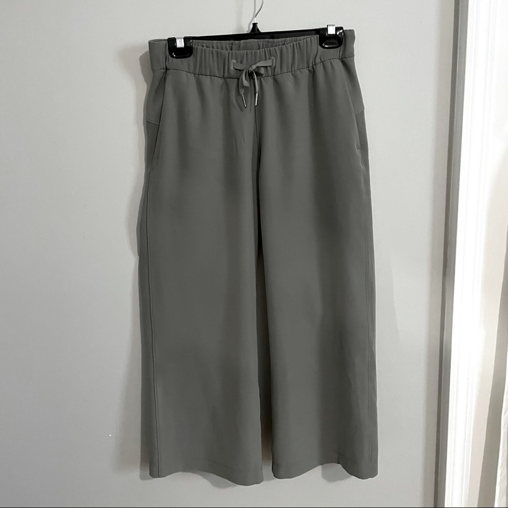 On The Fly Lululemon Wide leg Cutoffs